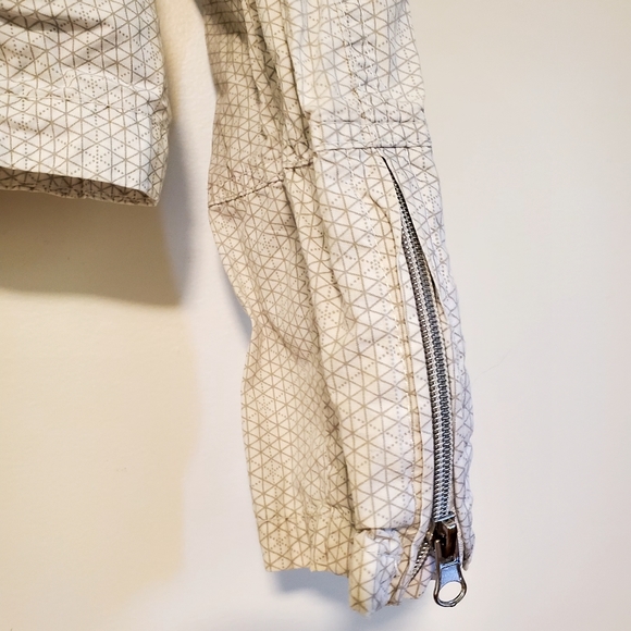 Bench lightweight jacket - Picture 3 of 4